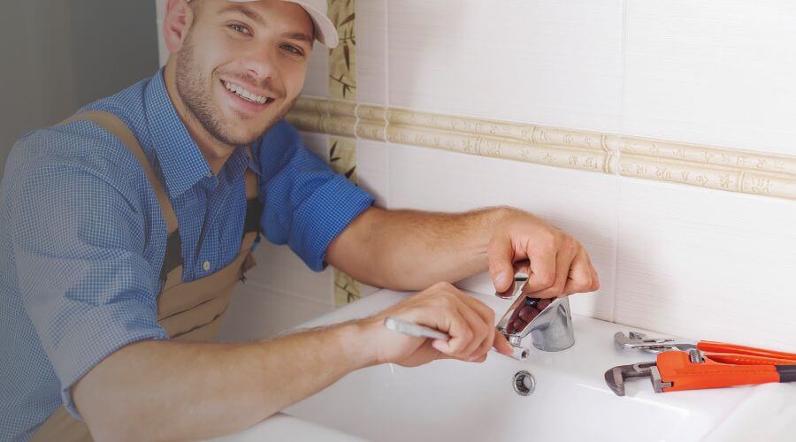 Local water heater installation in Roselle, IL